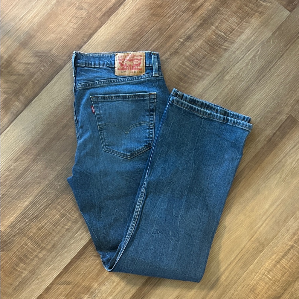Levi's Men's Blue Straight Jeans